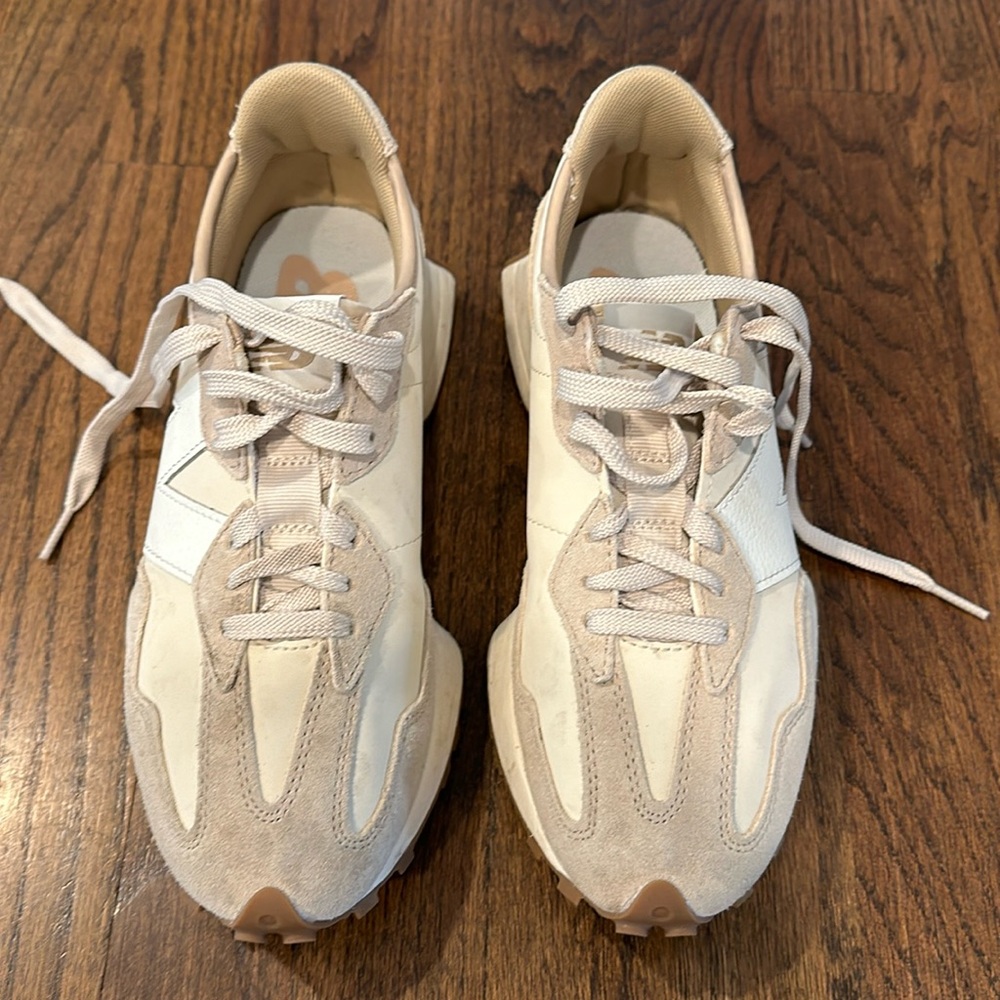 New Balance 327 Taupe Size 8